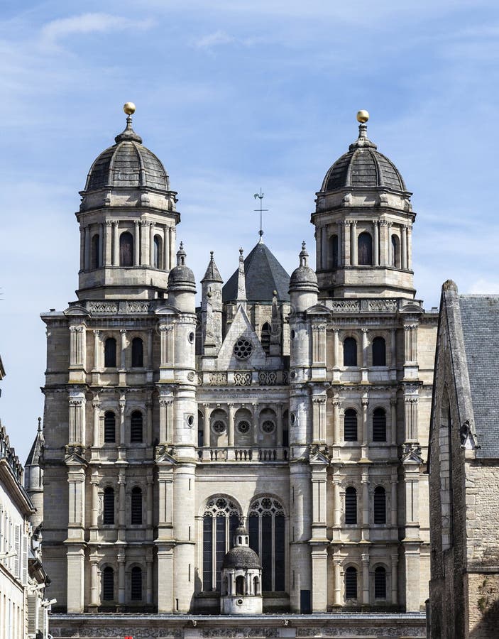 Façade D'église De SaintMichel à Dijon Photo stock Image du michel