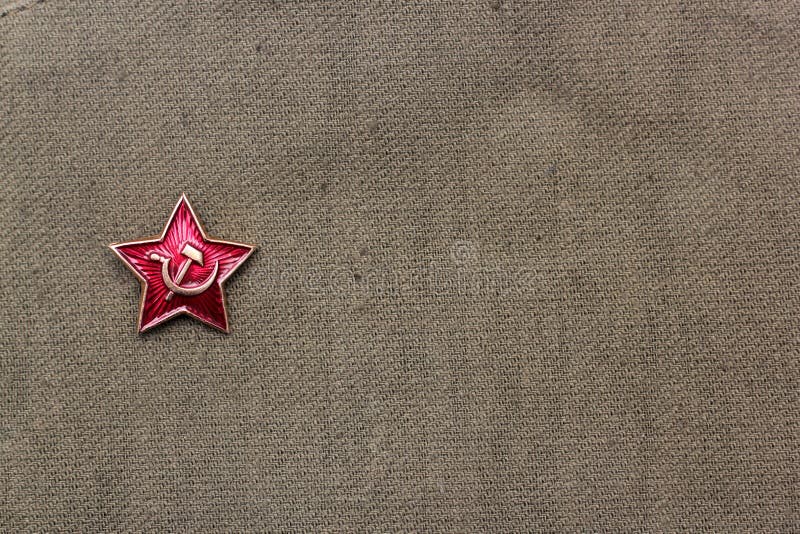 23 februari Verdediger van de Dag van het Vaderland Een rode ster op militaire achtergrond 9 mei Victory Day De dag van de vader