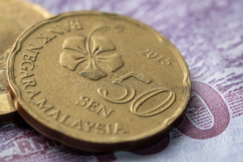 Fechamento do ringgit malaysia 100 com 50 centavos moeda malaia foto de stock royalty free