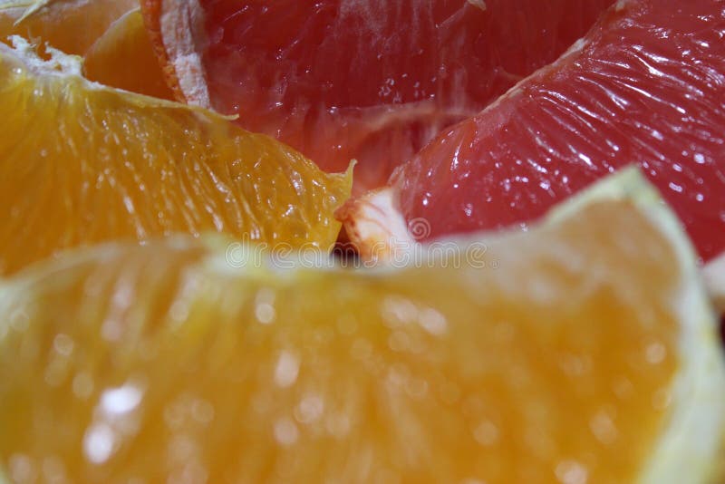 Feche acima das laranjas e da toranja fotografia de stock Feche acima das laranjas e da toranja fotografia de stock