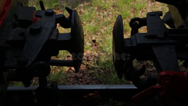 Feche acima de uma conexão comum do acoplador do carro de trem