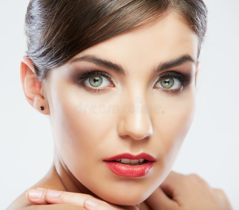 Feche acima do retrato da cara bonita da jovem mulher. imagem de stock Feche acima do retrato da cara bonita da jovem mulher. imagem de stock