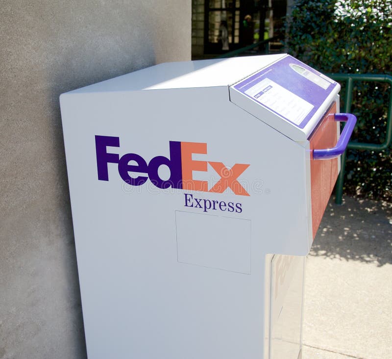 how to drop off something at a fedex dropbox how to drop off something at a fedex dropbox