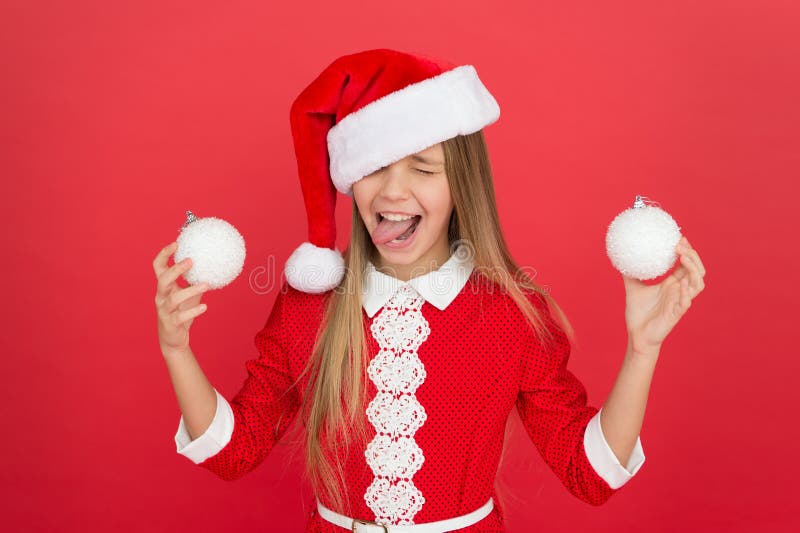 Feiern Sie immer wieder, denn das neue Jahr kommt Frohes Mädchen feiern Weihnachten und neues Jahr Kleines Kind feiert gerne stockfoto Feiern Sie immer wieder, denn das neue Jahr kommt Frohes Mädchen feiern Weihnachten und neues Jahr Kleines Kind feiert gerne stockfoto