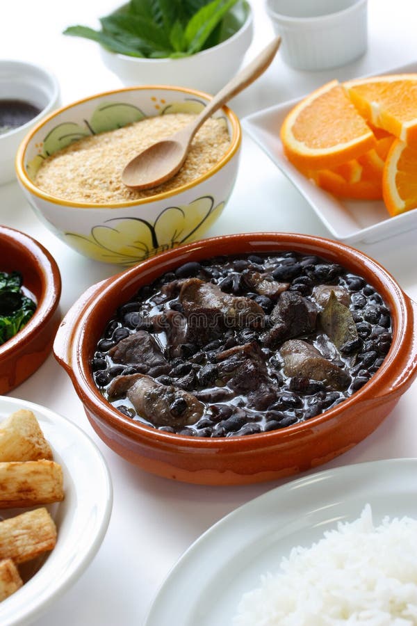 Feijoada, Brasilianisches Cui Stockfoto - Bild von manioka, abendessen ...