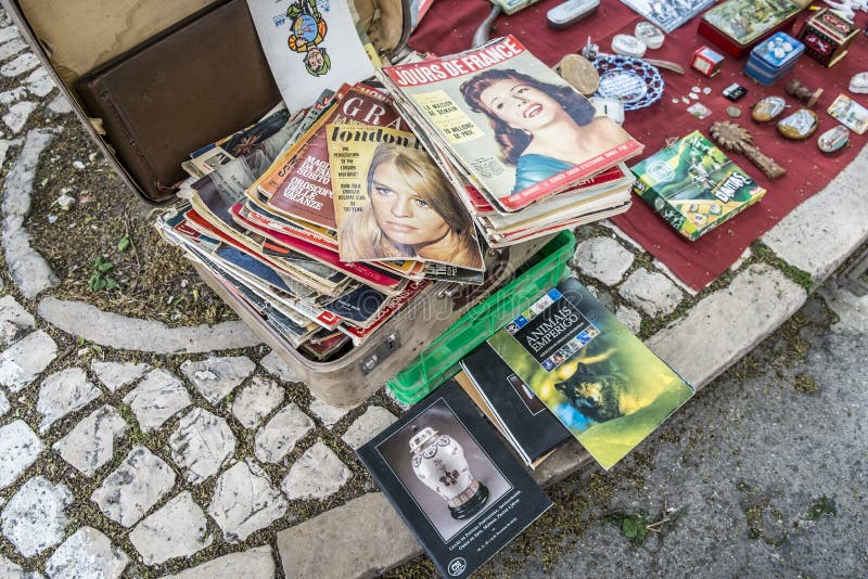 Feira da Ladra i Lissabon Portugal fotografering för bildbyråer Feira da Ladra i Lissabon Portugal fotografering för bildbyråer