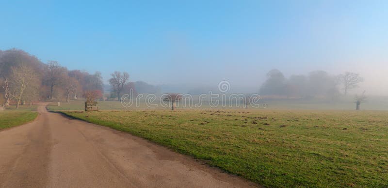 Felbrigg Hall, Norfolk i vintermistottan royaltyfri fotografi Felbrigg Hall, Norfolk i vintermistottan royaltyfri fotografi