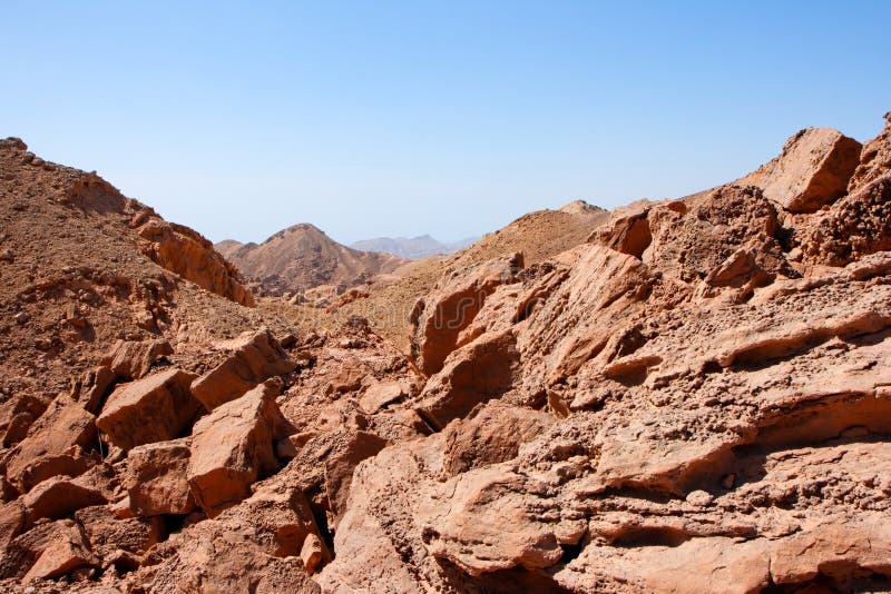 Felsige Wüstenlandschaft nahe Eilat in Israel stockfoto Felsige Wüstenlandschaft nahe Eilat in Israel stockfoto