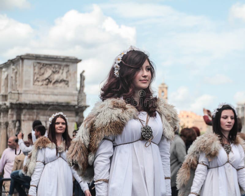 Females actors in parade celebrating the birthday of Rome - Natale di Roma. Females actors in parade celebrating the birthday of Rome - Natale di Roma.