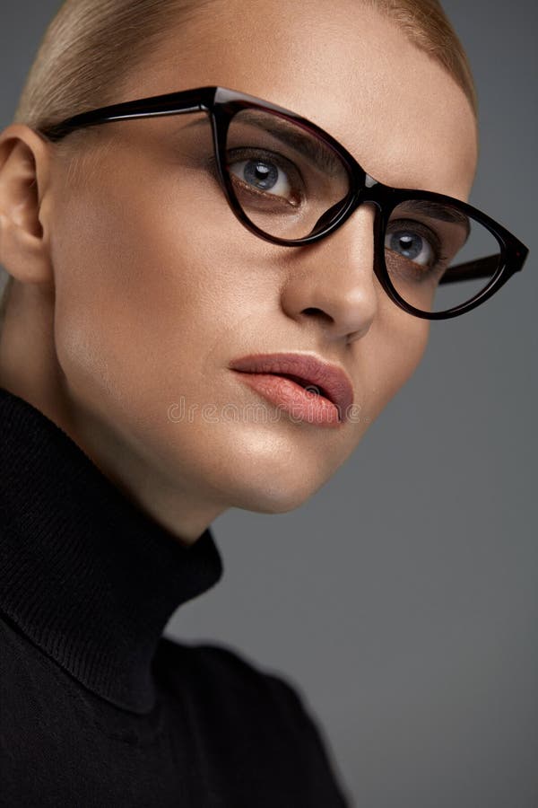 Female Eyeglasses. Beautiful Woman In Glasses, Eyewear