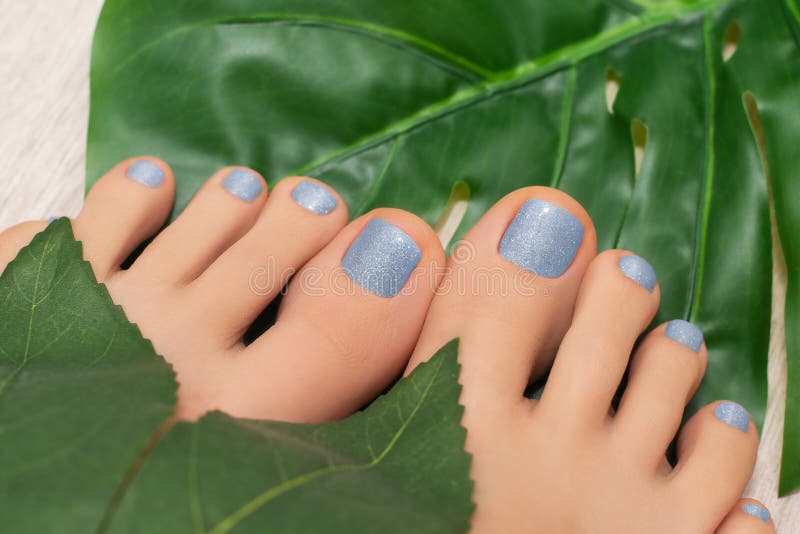 23 Colors You'll Want For All Of Your 2023 Pedicures