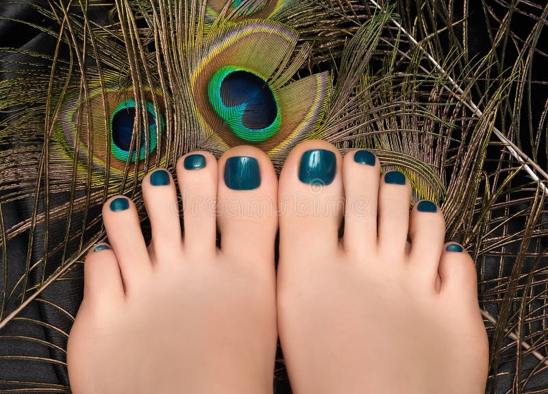 Blue Peacock Feather Nail Design Ideas - wide 2