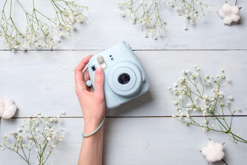 wallpapers Pink Polaroid Camera Wallpaper girl holding polaroid camera photos