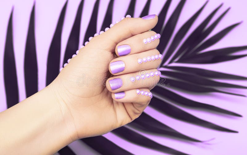 6. Baby Purple Glitter Nail Design - wide 9