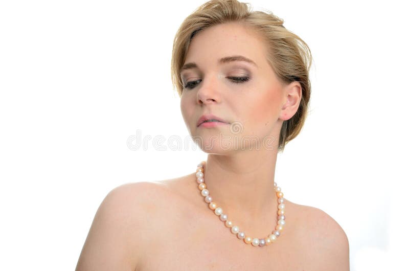 Female model with pearls necklace