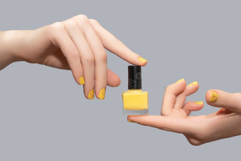 Yellow Glitter Ombre Nail Design - wide 9