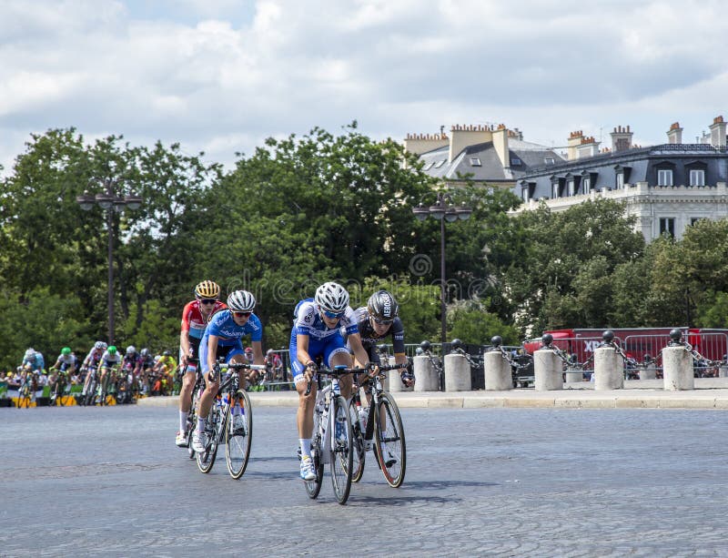 The Feminine Breakaway in Paris La Course by Le Tour De France The Feminine Breakaway in Paris La Course by Le Tour De France
