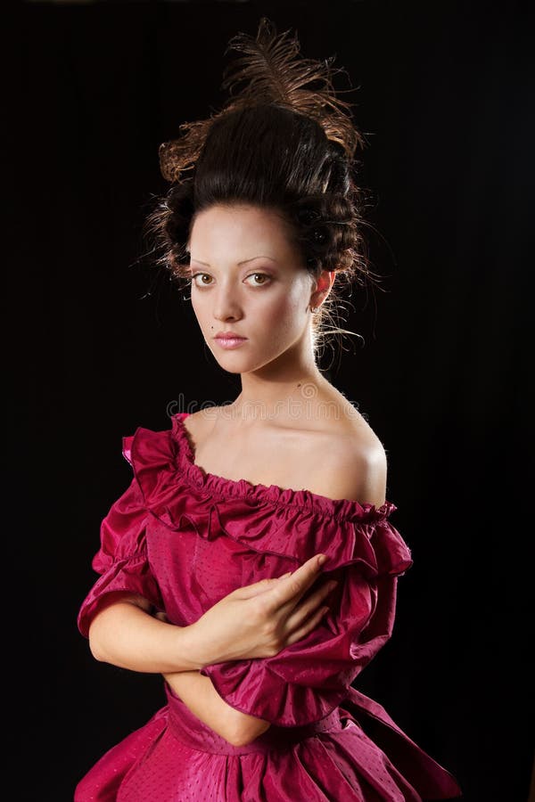 Femme baroque dans le costume historique avec la crinoline images libres de droits Femme baroque dans le costume historique avec la crinoline images libres de droits