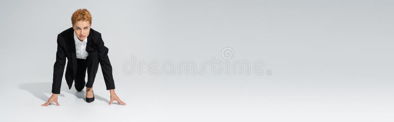 Femme d'affaires rousse photos stock