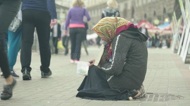 Femme sans abri mendiante Pauvreté Vagrance Kiev Ukraine