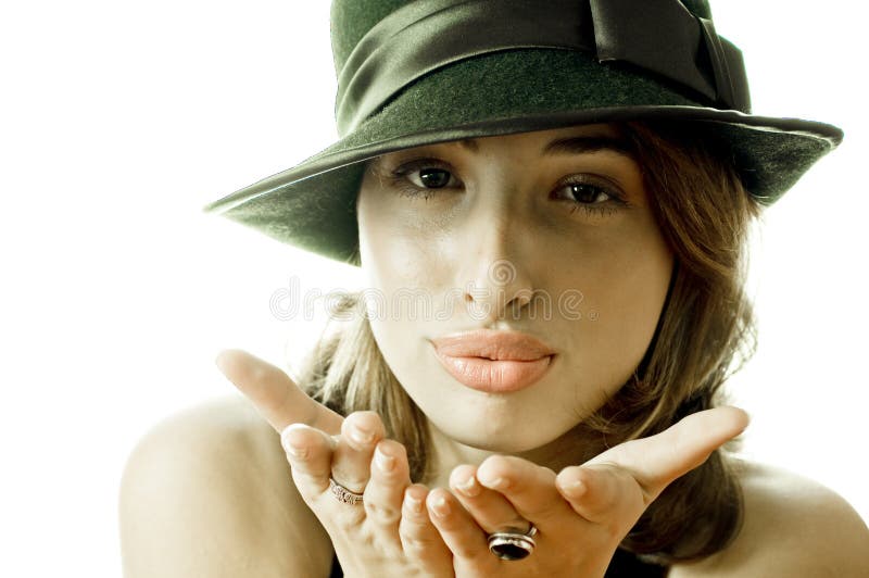 Femme soufflant un baiser image libre de droits Femme soufflant un baiser image libre de droits