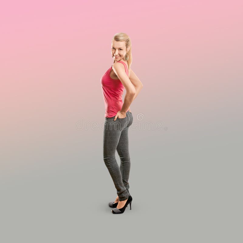Femme sportive dans le rose photos stock