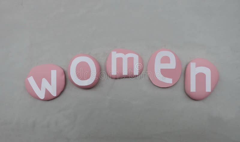 Femmes créatives célébrations lettres de pierre rose sur sable blanc pour un logo unique bannière ou design de t-shirt illustration de vecteur