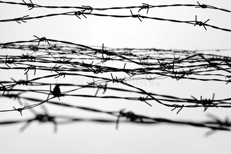 fencing Cerca con alambre de púas dejado cárcel Espinas bloque Un preso Campo de concentración del holocausto presos