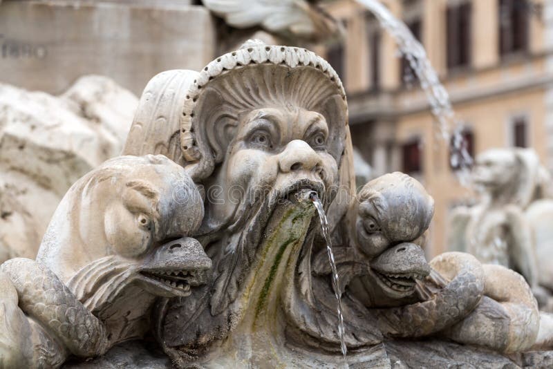 Fermez-vous de la fontaine du Panthéon Fontana del Pantheon au della Rotonda de Piazza Rome, images libres de droits Fermez-vous de la fontaine du Panthéon Fontana del Pantheon au della Rotonda de Piazza Rome, images libres de droits