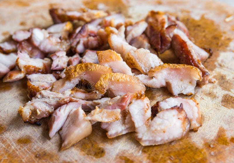 Fermez-vous vers le haut de la tranche de porc de gril photos libres de droits Fermez-vous vers le haut de la tranche de porc de gril photos libres de droits