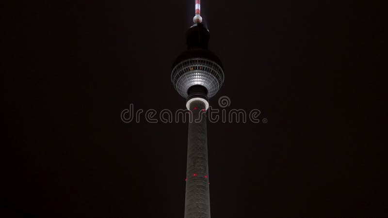 Fernsehturm Fernsehturm Berlin in der Nacht im Winter mit europ Schnee zurückgehenden alexanderplatz mitte Bezirks-Berlins Deutsch