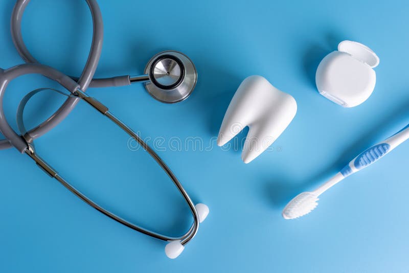 ferramentas saudáveis do equipamento dental para os cuidados dentários De profissional imagem de stock royalty free ferramentas saudáveis do equipamento dental para os cuidados dentários De profissional imagem de stock royalty free