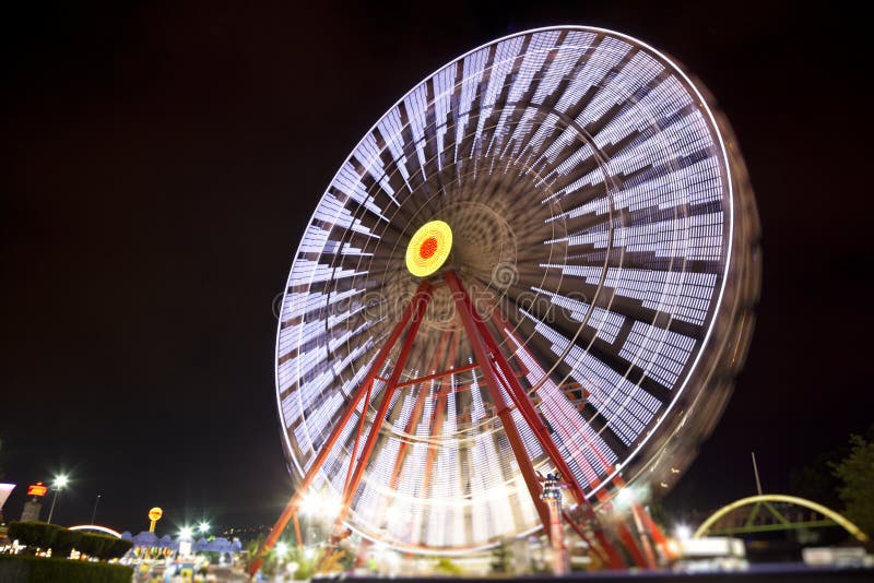 Ferris Wheel At Night fotografia de stock Ferris Wheel At Night fotografia de stock