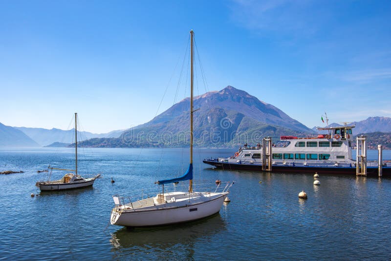 ferry travel on lake como