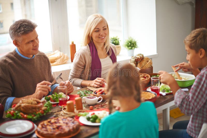 Festin de famille images stock