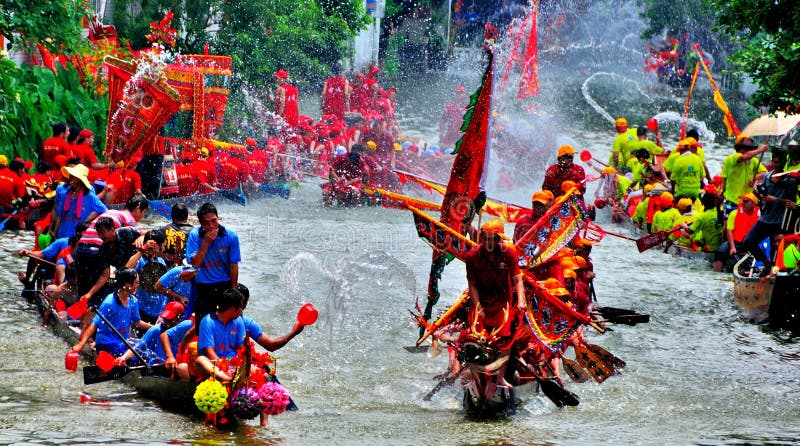 Festival fericit al navei dragonului royalty free stock photo