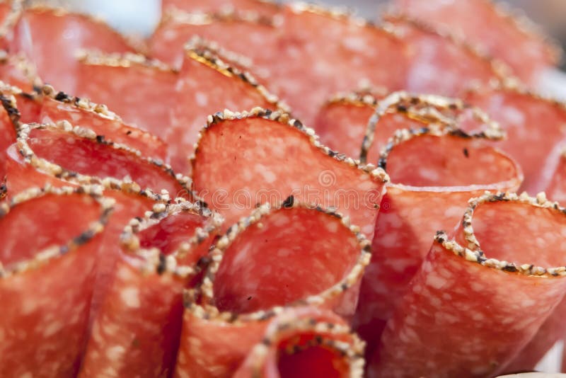 Fette del salame fotografia stock libera da diritti Fette del salame fotografia stock libera da diritti