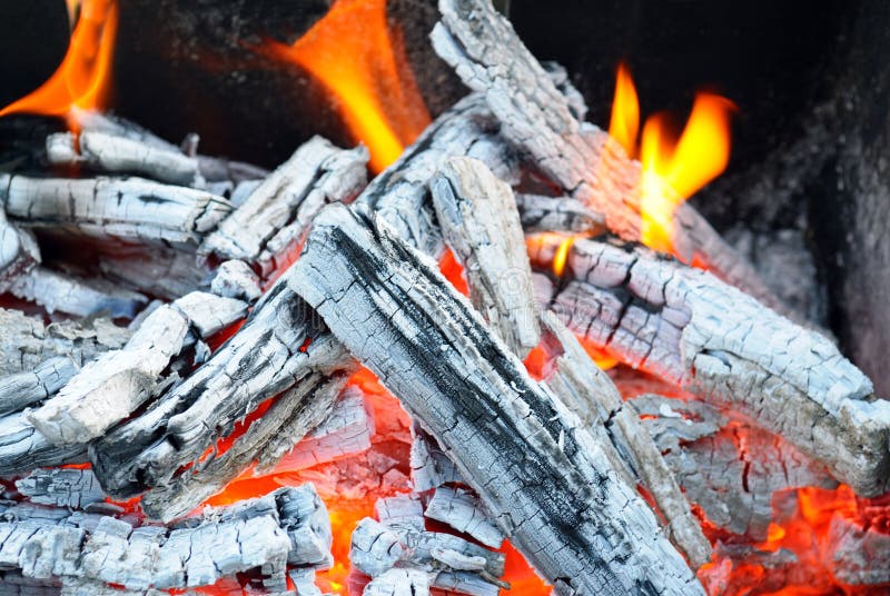 Feuer, Feuer, hölzerne Kohle und Asche lizenzfreie stockfotografie Feuer, Feuer, hölzerne Kohle und Asche lizenzfreie stockfotografie