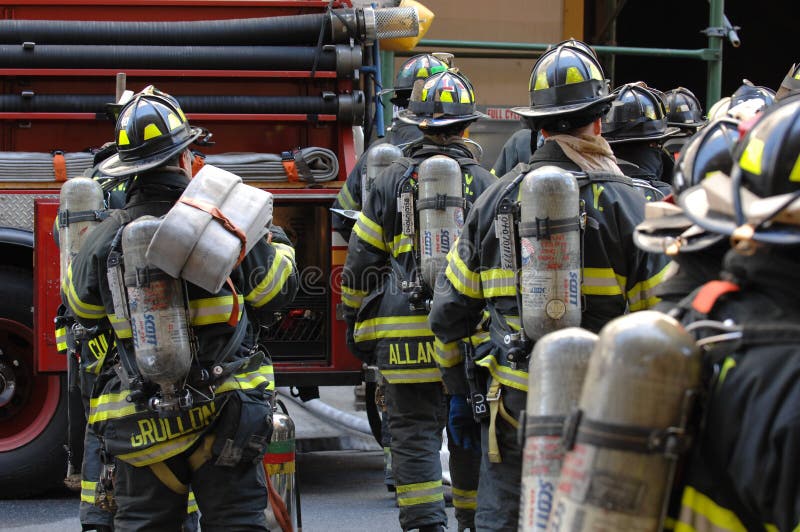 Feuerwehr NYC in der Tätigkeit