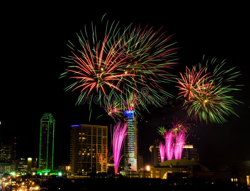 feux d'artifice le Texas de Dallas image libre de droits feux d'artifice le Texas de Dallas image libre de droits