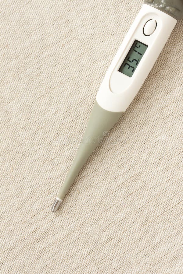 Thermomètre - Oreille De Digitals Photo stock - Image du fébrile