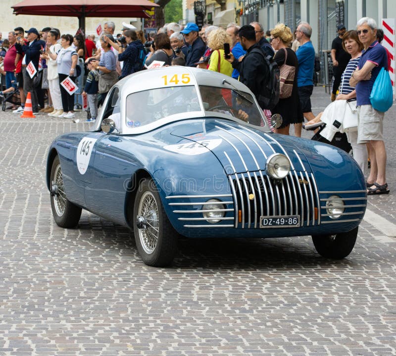 A Mille Miglia, famosa corrida italiana de carros antigos, chega aos  Estados Unidos - Jornal O Globo