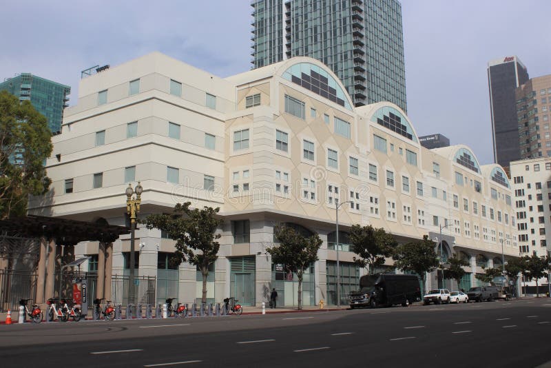 fashion institute of design and merchandising los angeles