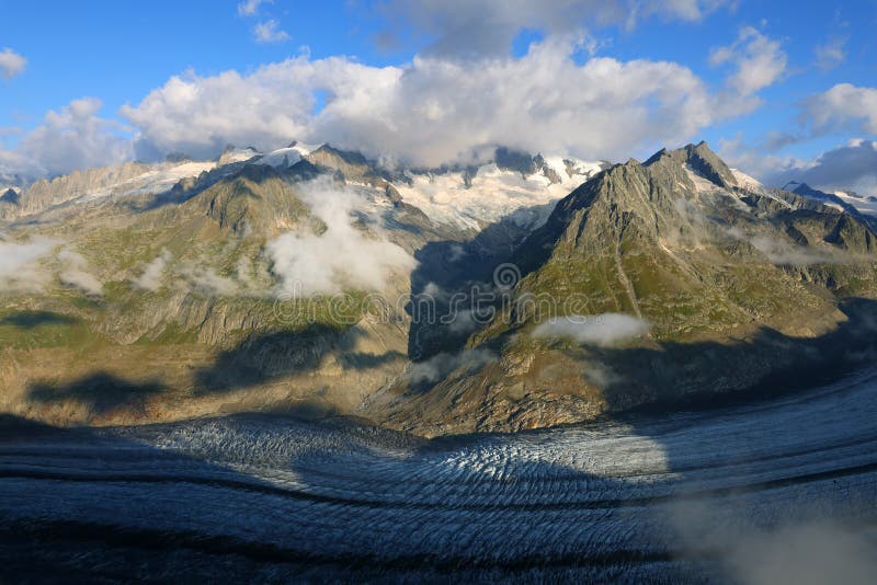 Fiescher glacier de bernese alps valais canton Switzerland. royaltyfria bilder