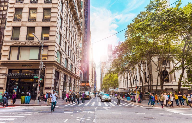 Iconic Shopping Street Fifth Avenue Editorial Stock Photo - Image of  american, financial: 225468418