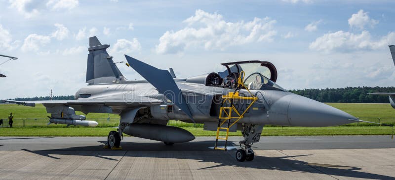 Gehoorzaamheid Typisch tofu Fighter, Attack and Reconnaissance Aircraft Saab JAS-39 Gripen. Editorial  Image - Image of transport, berlin: 75937210