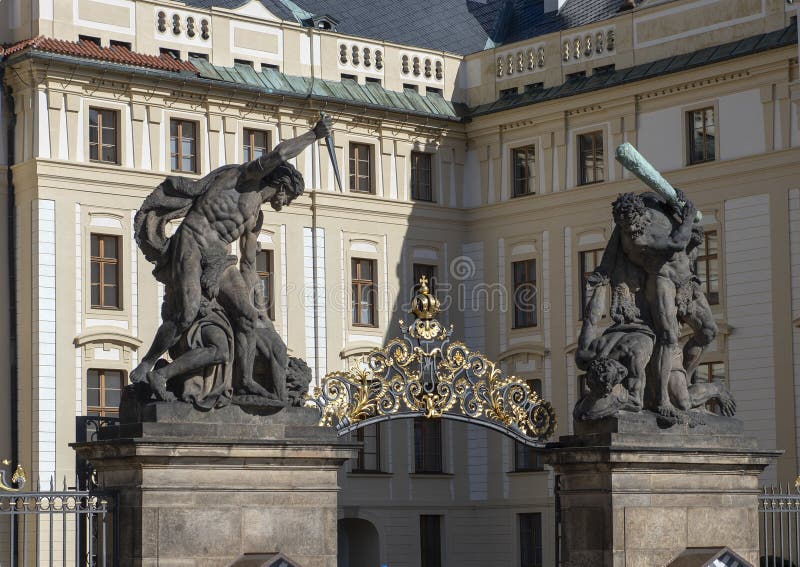 Fighting Giants or Wrestling Titans at the entrance gate to the Prague Castle, Czech Republic stock photography Fighting Giants or Wrestling Titans at the entrance gate to the Prague Castle, Czech Republic stock photography