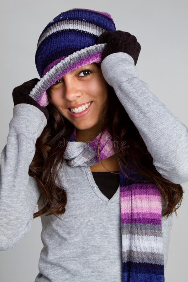Wesoła dziewczyna w czapce zdjęcia royalty free