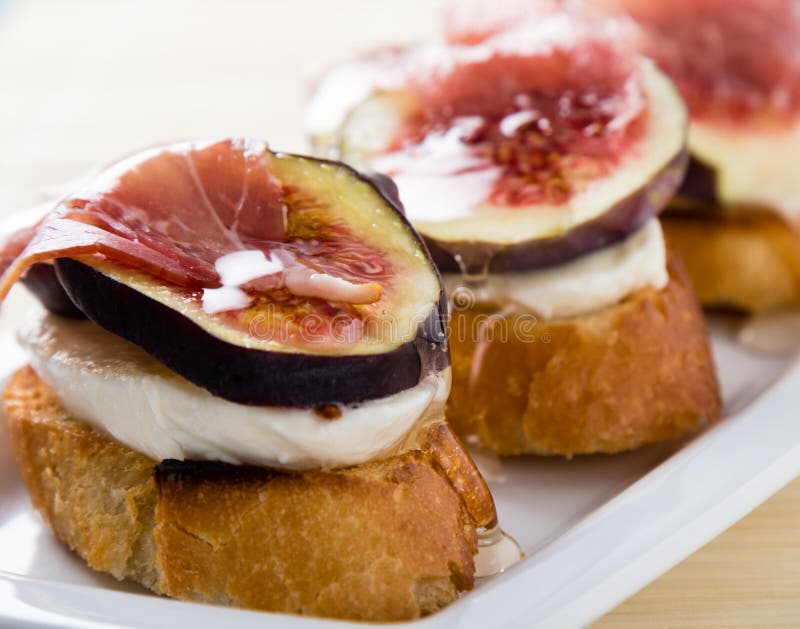 Figs with Cheese, Prosciutto and Honey Stock Image Image of
