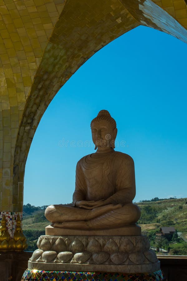 Estátua de Buda fotografia de stock royalty free